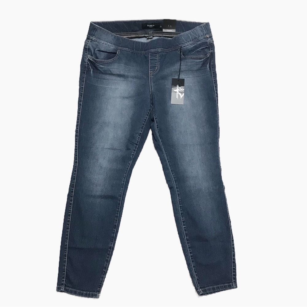 Torrid Lean Jean Pull On Blue Denim Size 2R